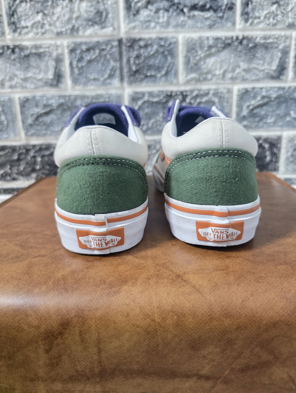 Vans Kids Multi-Color Low-Top Skate Sneakers with Hook-and-Loop Straps Size 3.0 - Picture 4 of 8